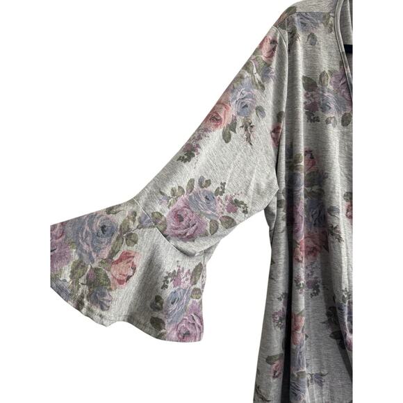 Jennie & Marlis Plus Size 3X Wrap Tie Top Bell Sleeve Gray Floral Knit Top #4014 - Picture 3 of 10